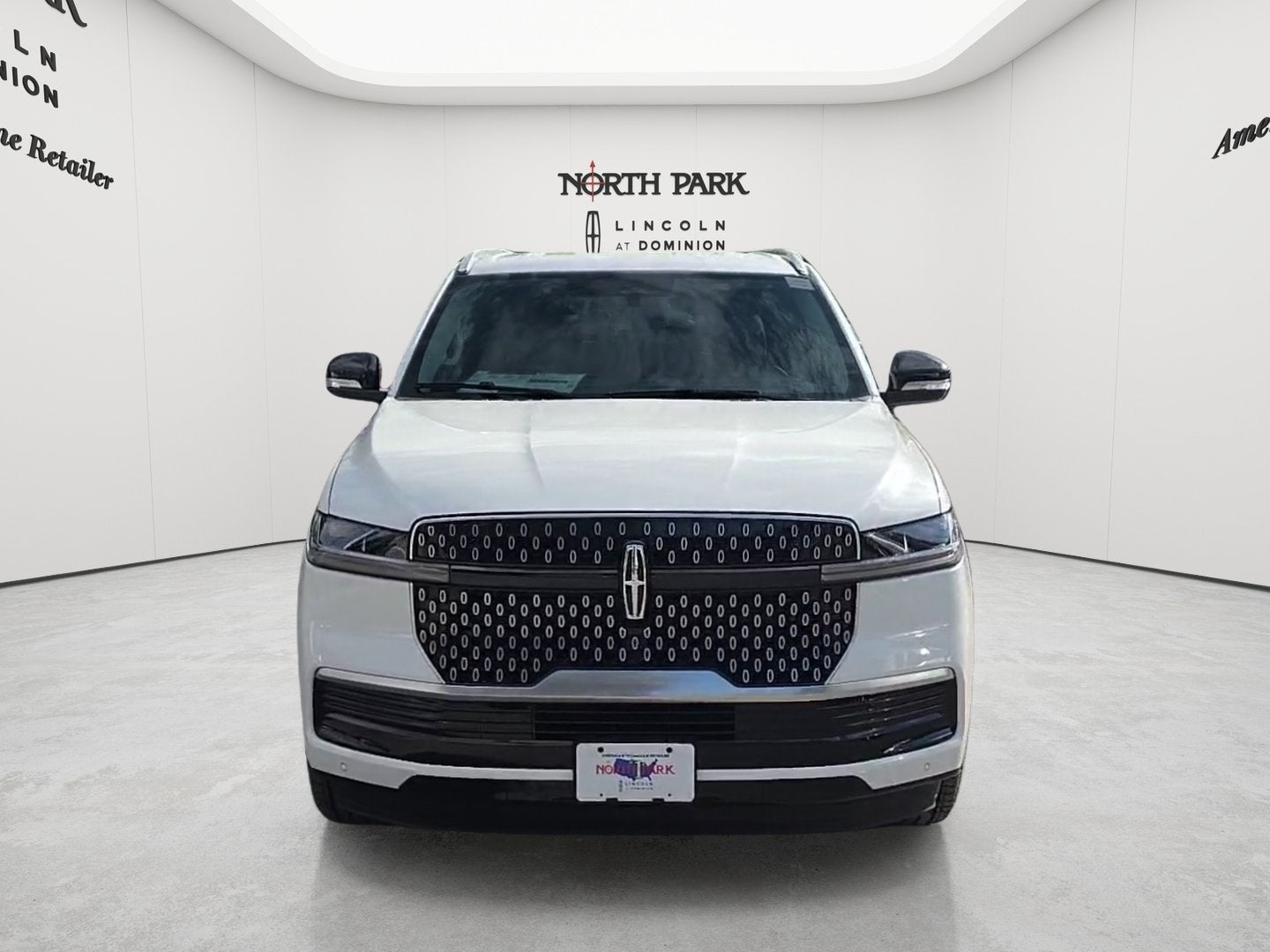 2027 Lincoln Navigator Premiere