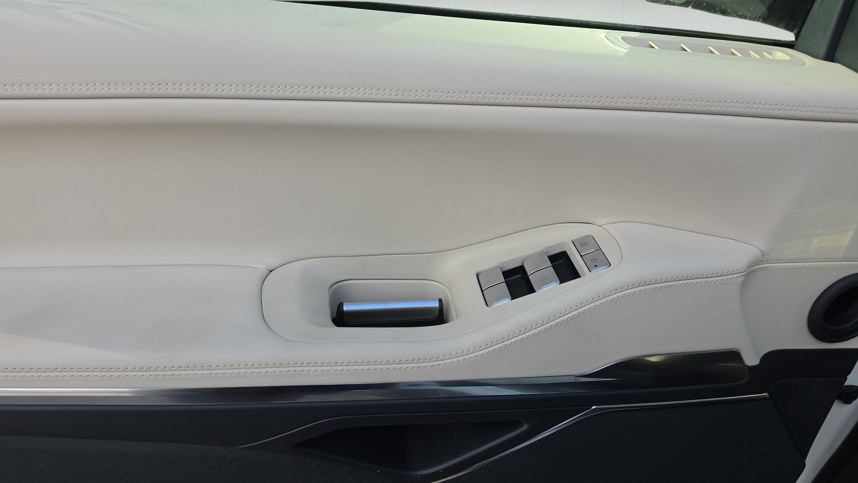 2027 Lincoln Navigator Premiere