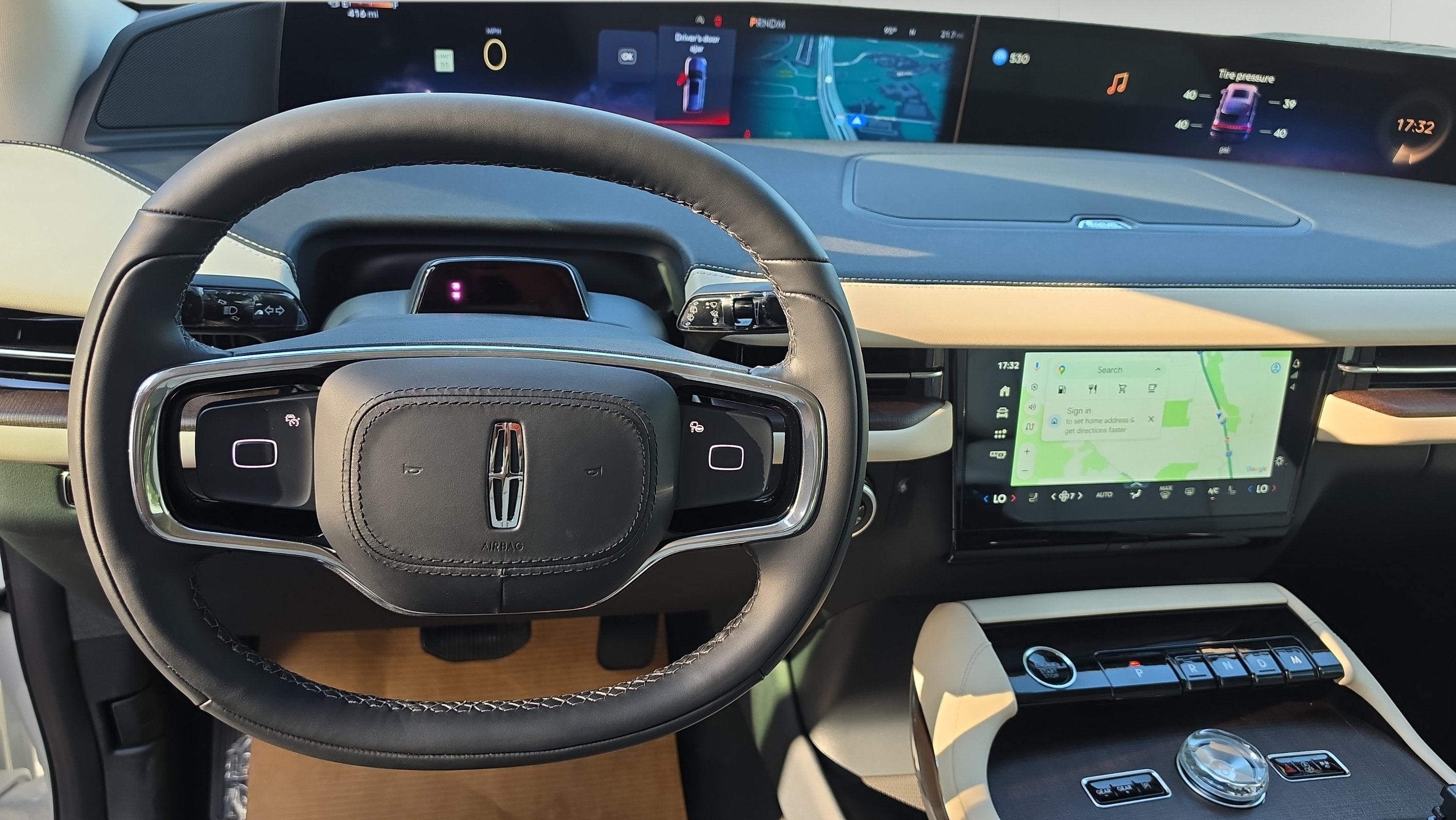 2027 Lincoln Navigator Premiere
