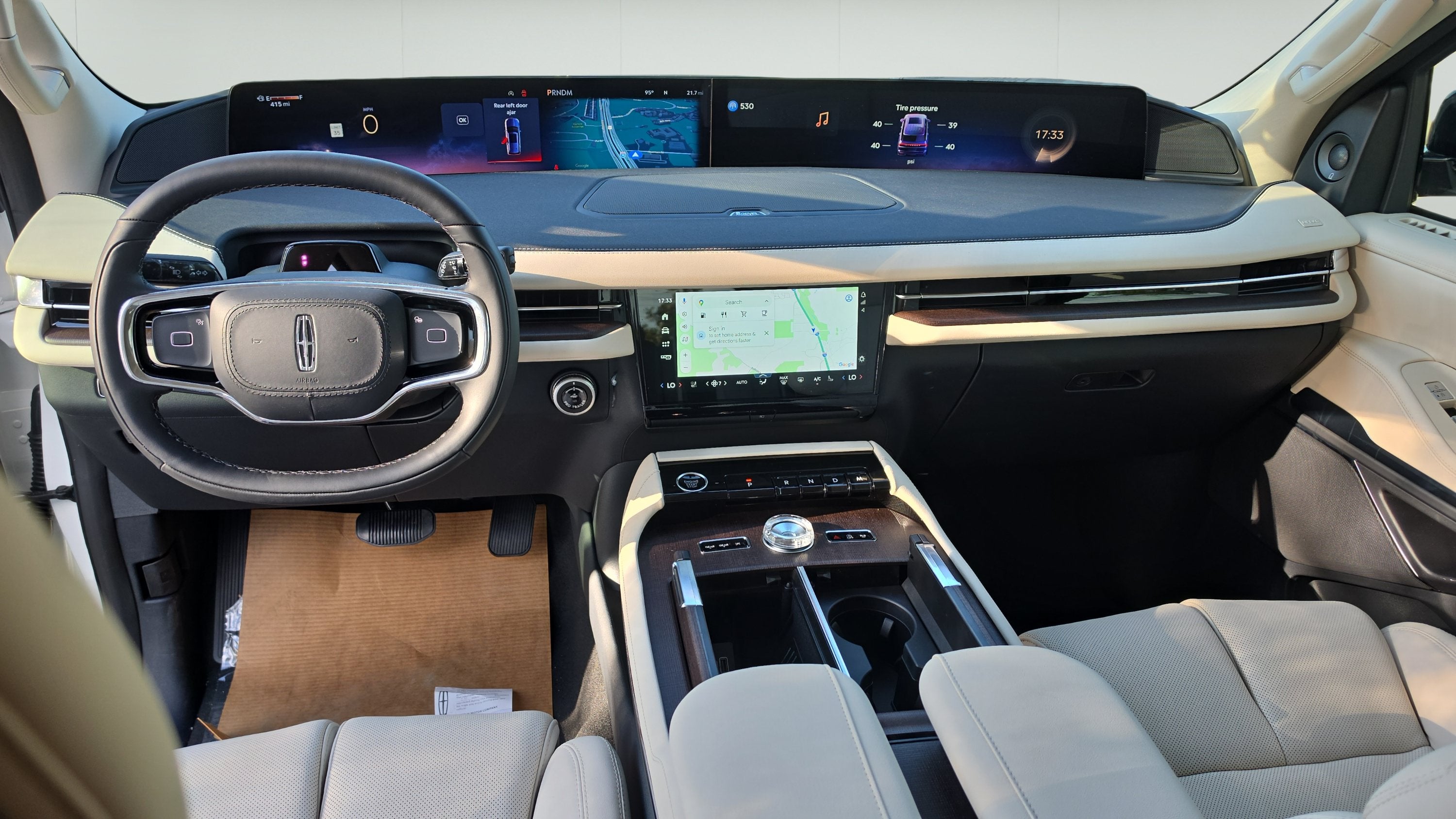 2027 Lincoln Navigator Premiere