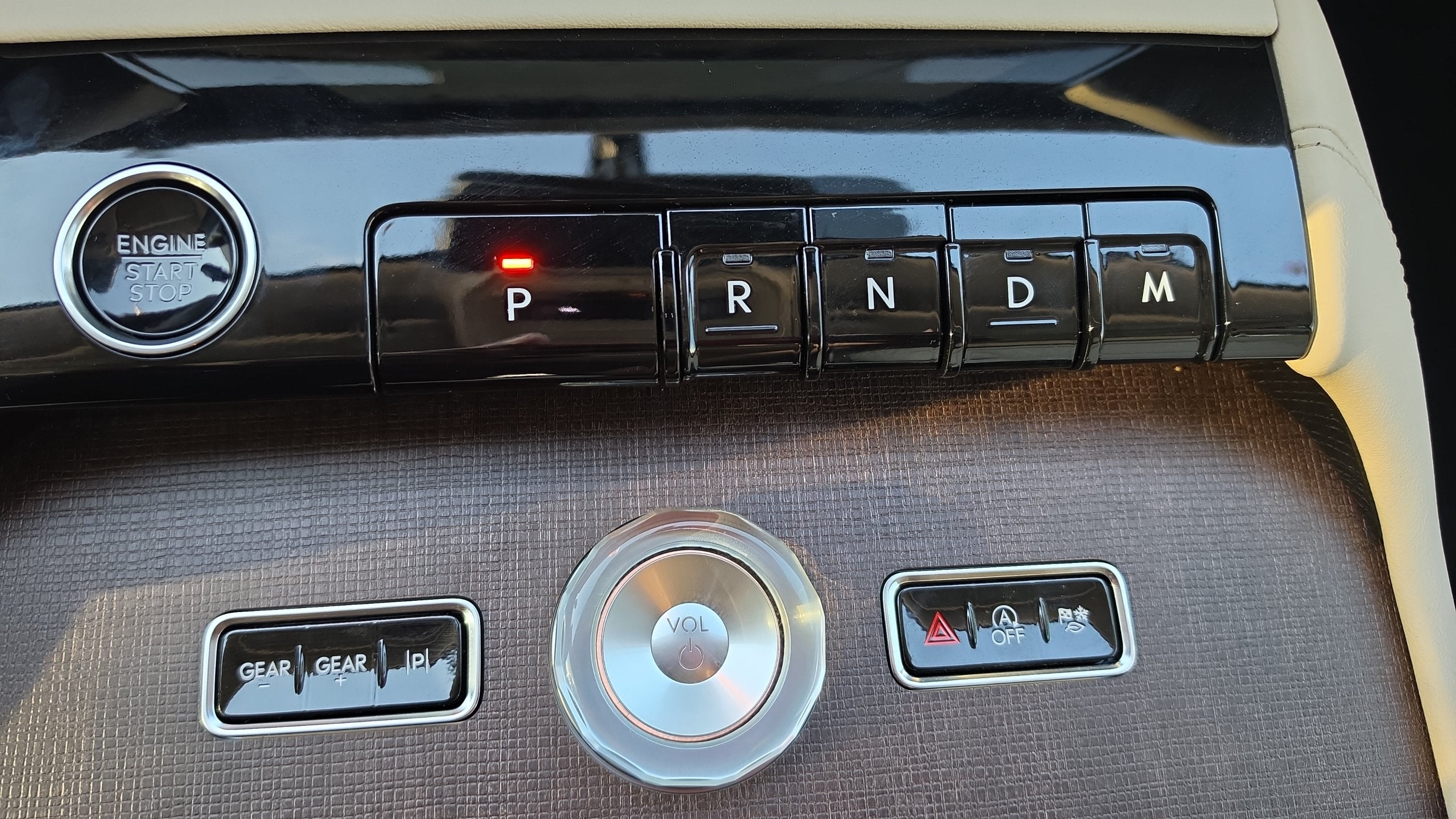 2027 Lincoln Navigator Premiere