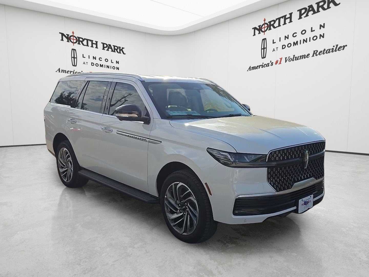 2027 Lincoln Navigator Premiere