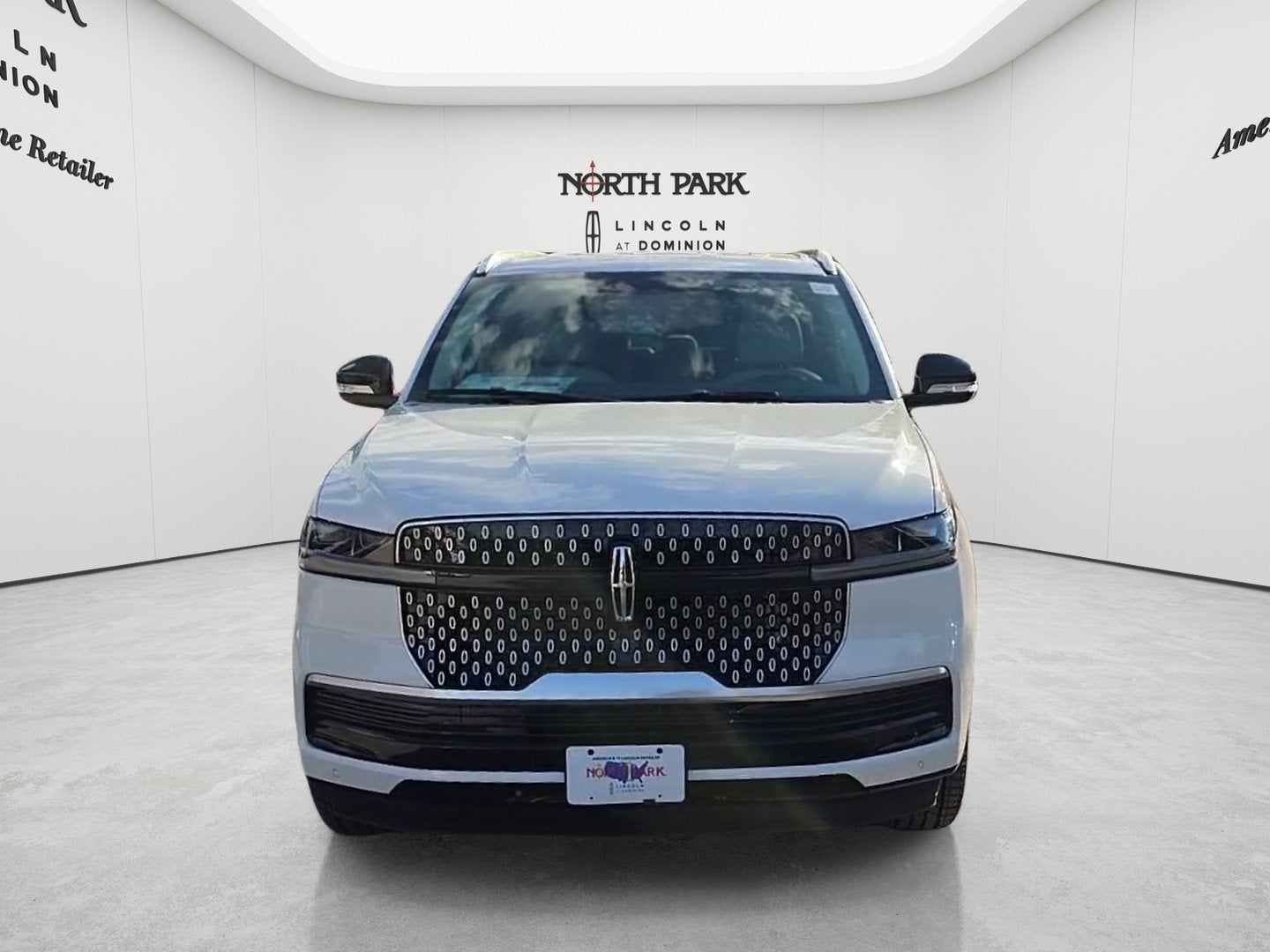 2027 Lincoln Navigator Premiere