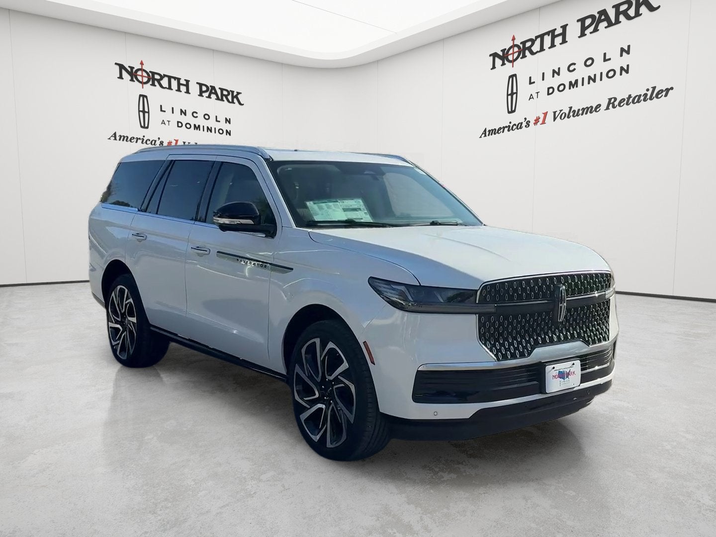 2027 Lincoln Navigator Reserve