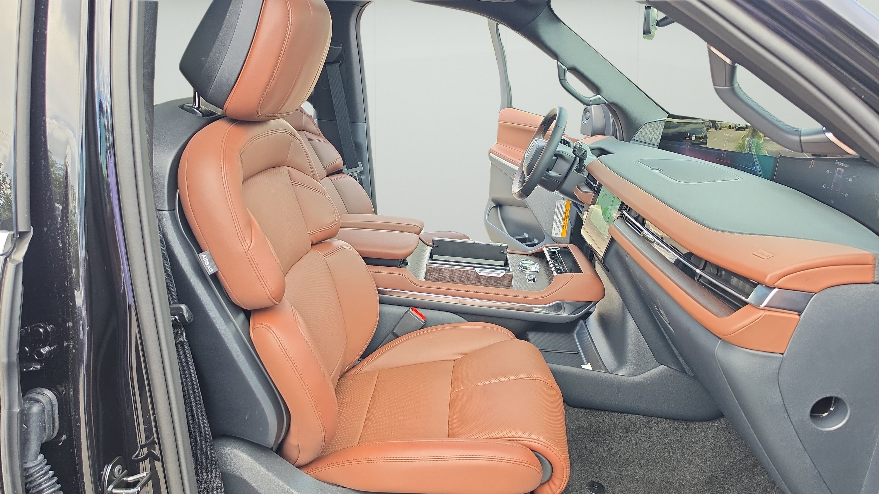 2027 Lincoln Navigator Reserve