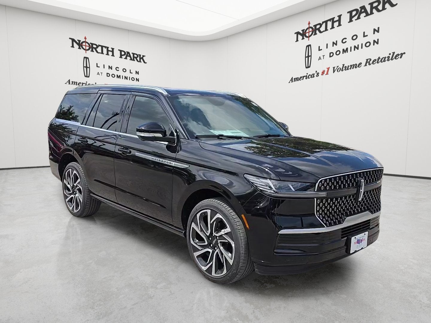 2027 Lincoln Navigator Reserve