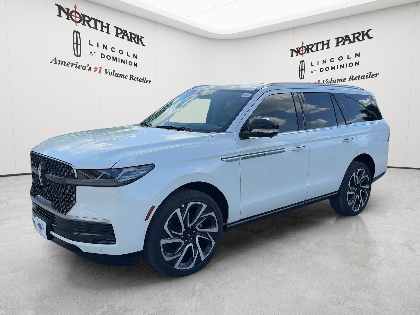 2027 Lincoln Navigator Reserve