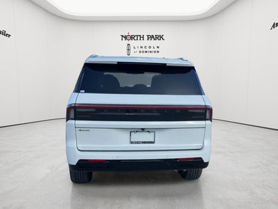 2027 Lincoln Navigator Reserve