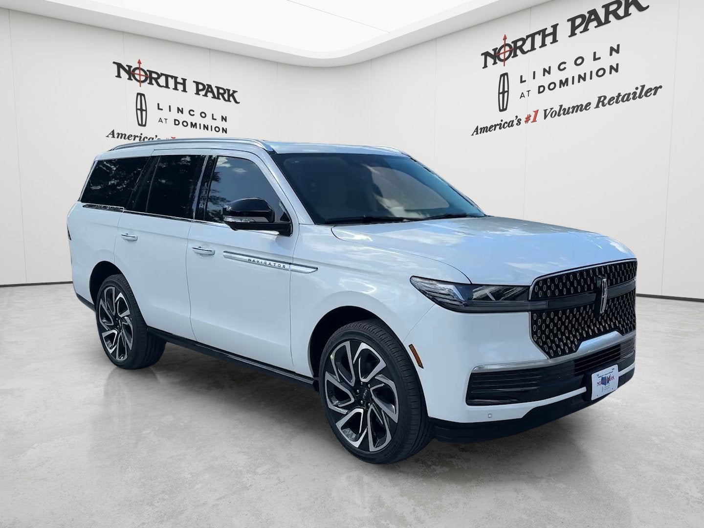 2027 Lincoln Navigator Reserve