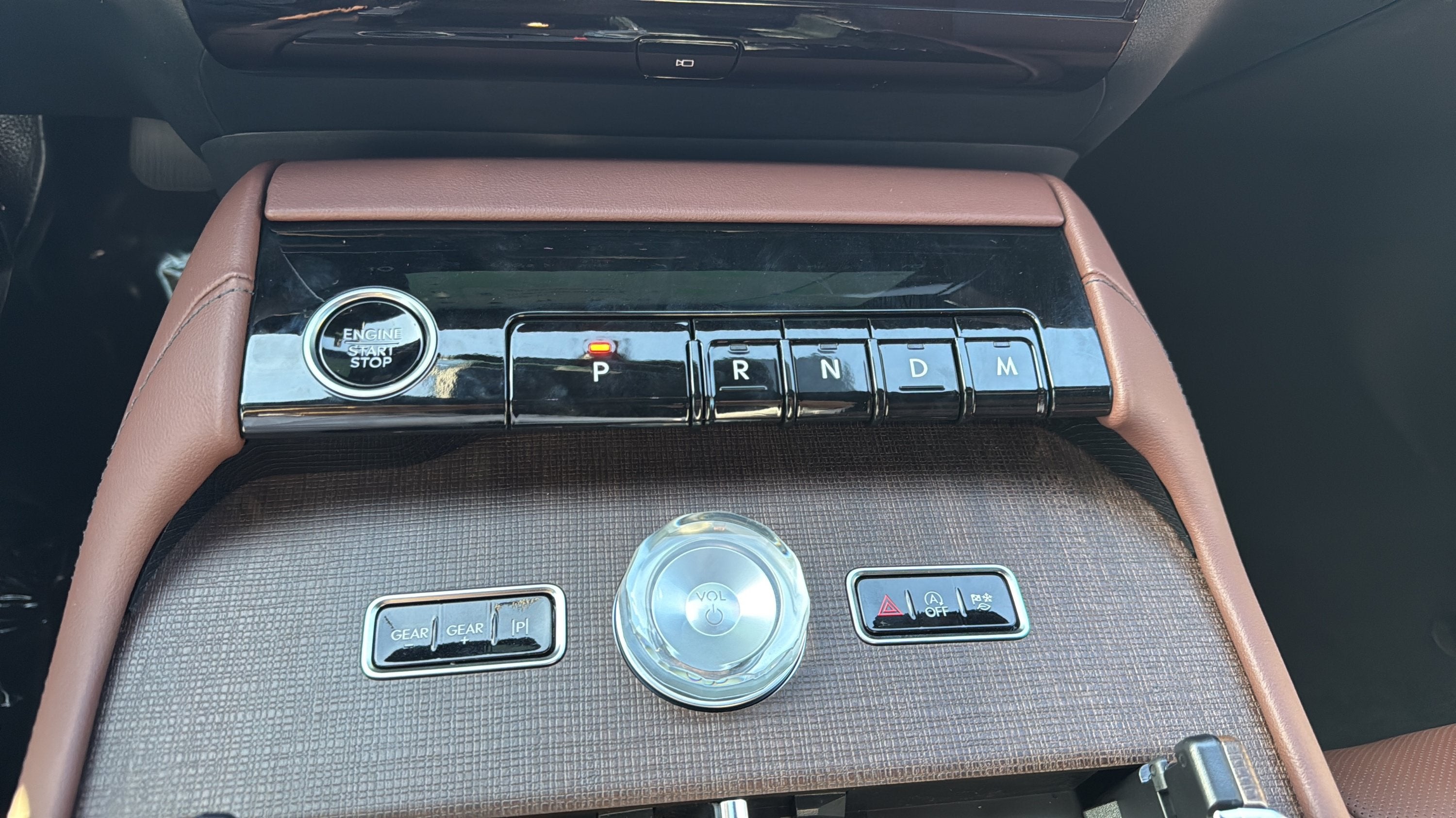 2027 Lincoln Navigator Reserve