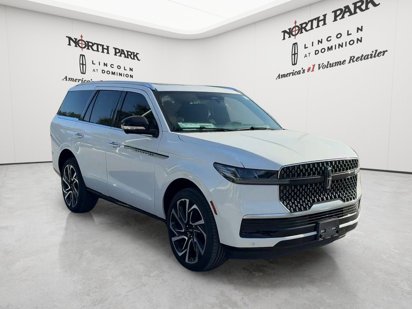 2027 Lincoln Navigator Reserve
