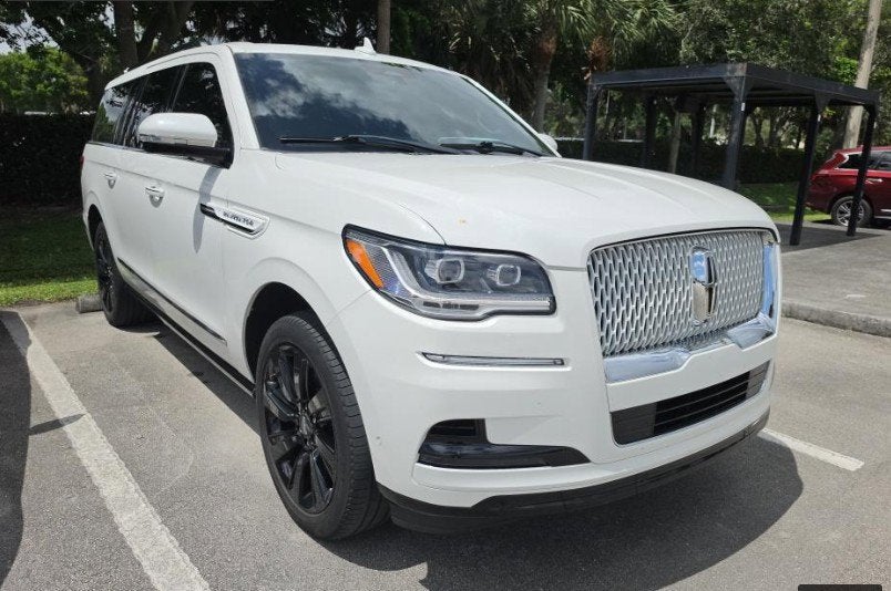 2023 Lincoln Navigator L Reserve