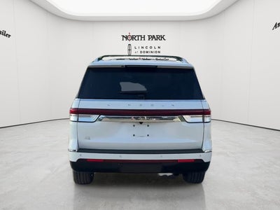 2023 Lincoln Navigator L Reserve
