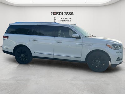 2023 Lincoln Navigator L Reserve