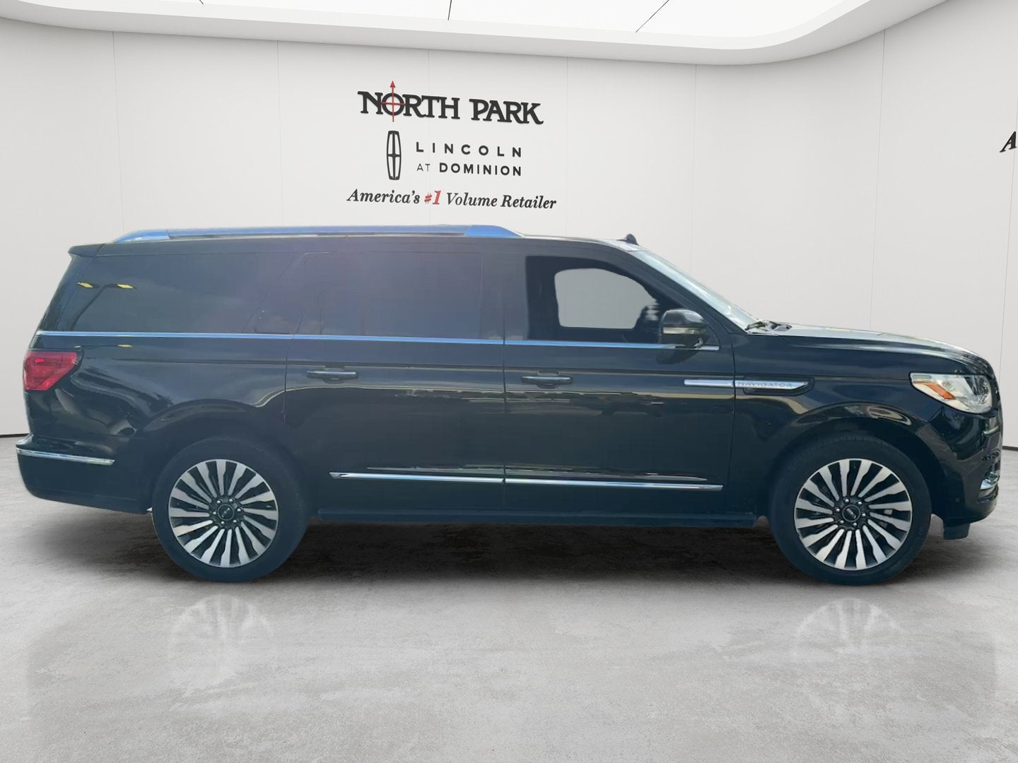 2021 Lincoln Navigator L Reserve