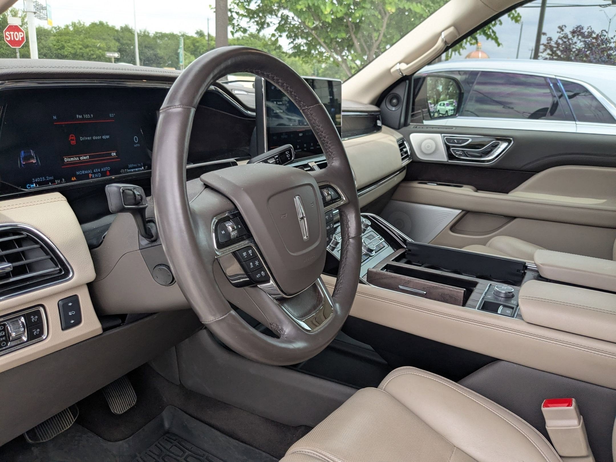 2023 Lincoln Navigator L Reserve