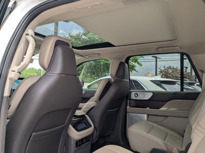 2023 Lincoln Navigator L Reserve