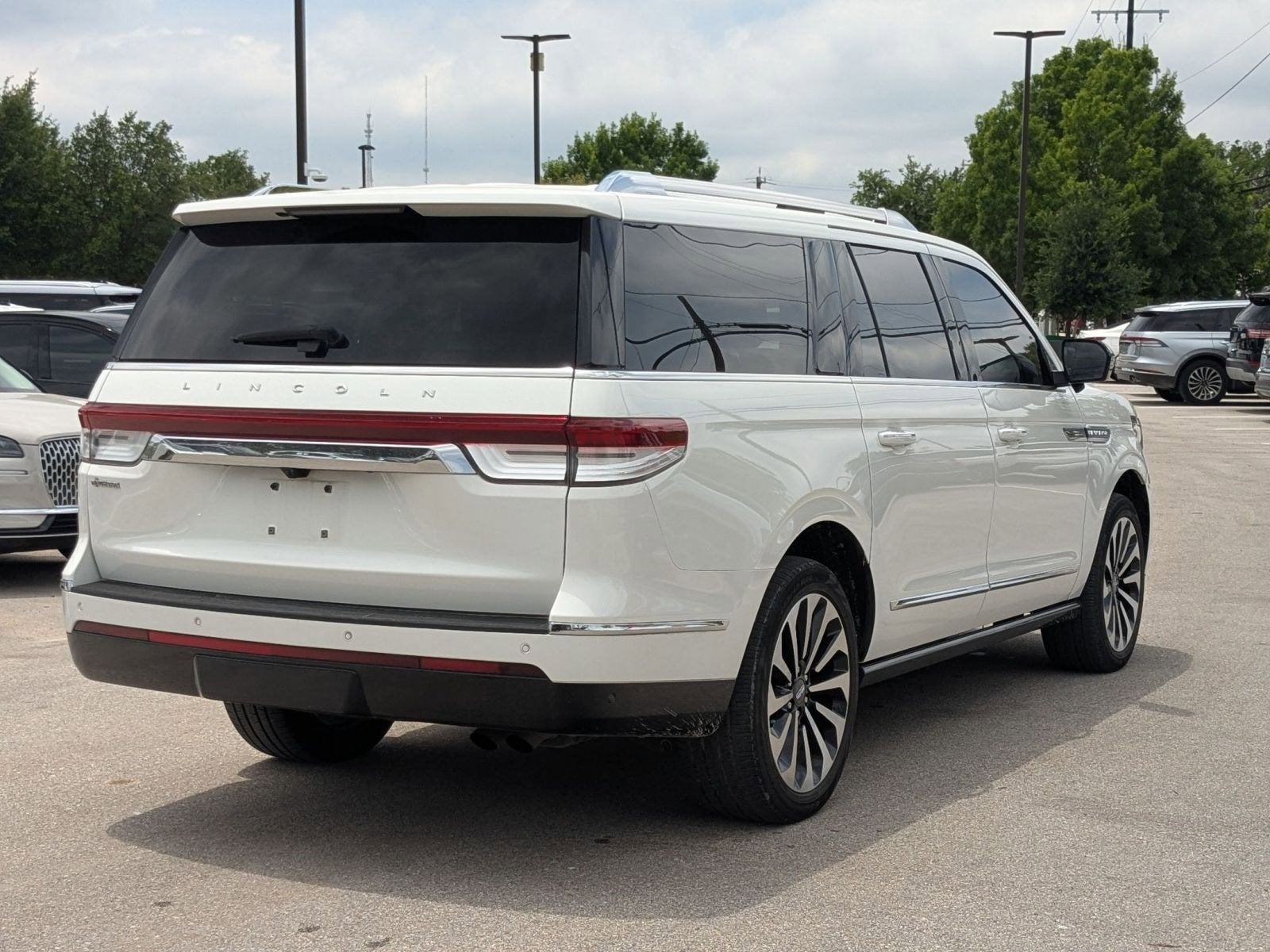 2023 Lincoln Navigator L Reserve