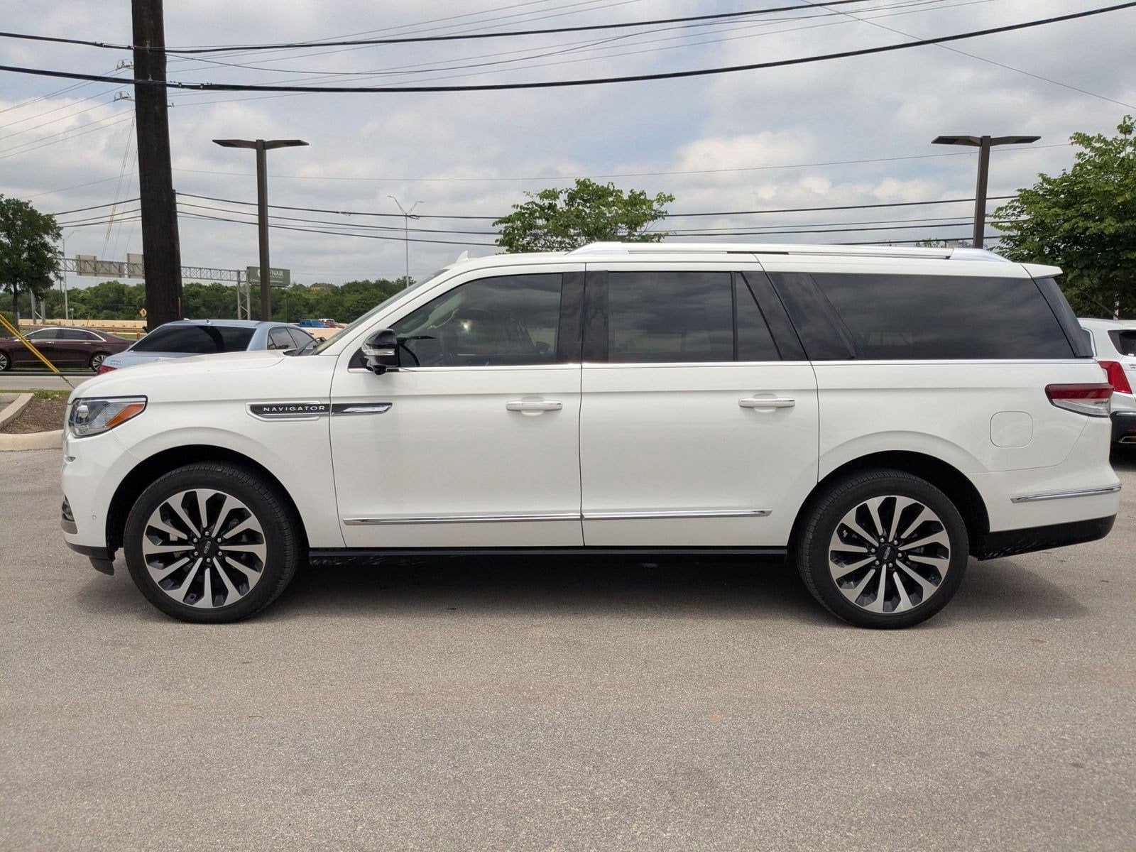 2023 Lincoln Navigator L Reserve