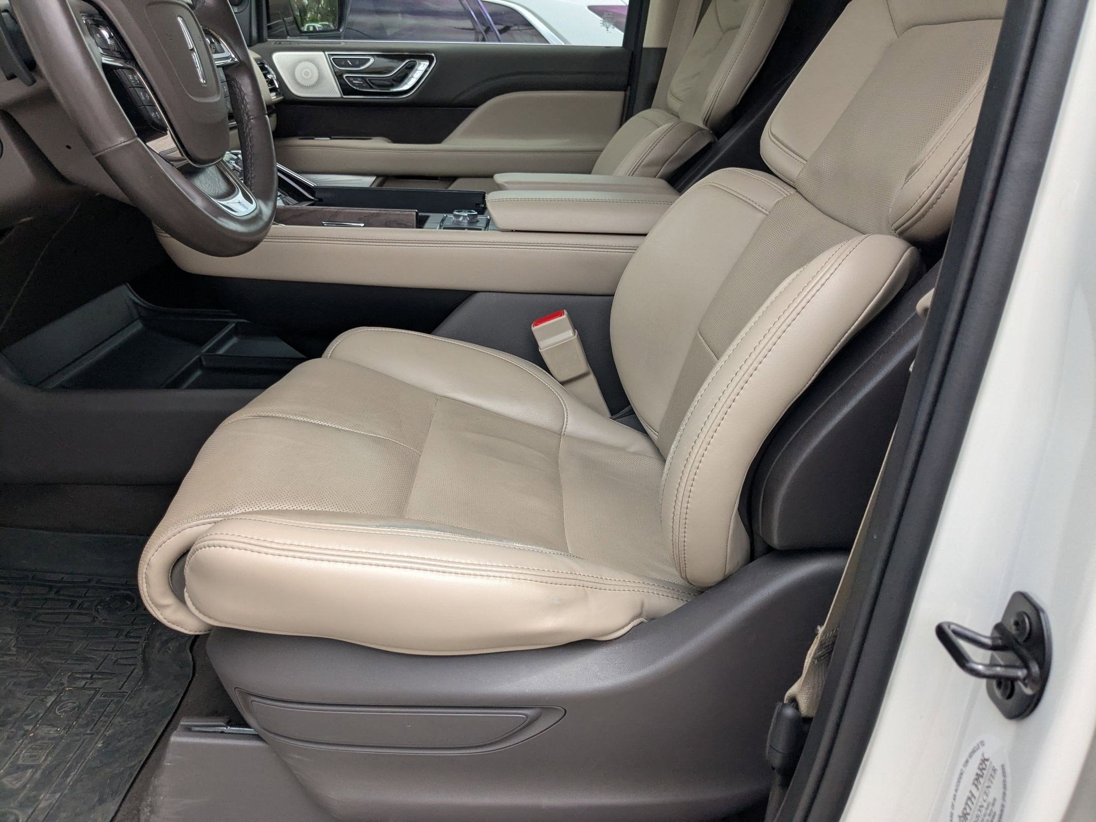 2023 Lincoln Navigator L Reserve