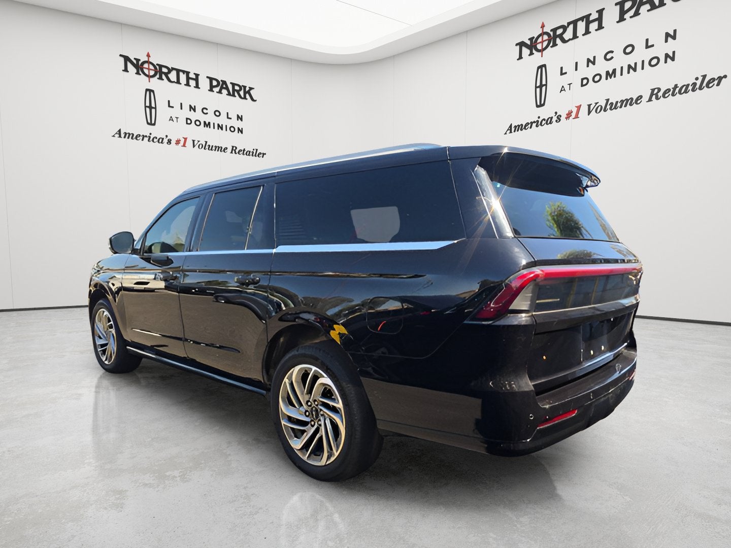 2025 Lincoln Navigator L Reserve