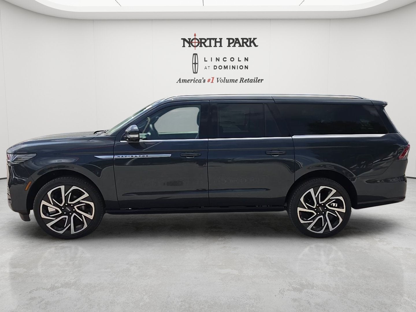 2026 Lincoln Navigator L Reserve