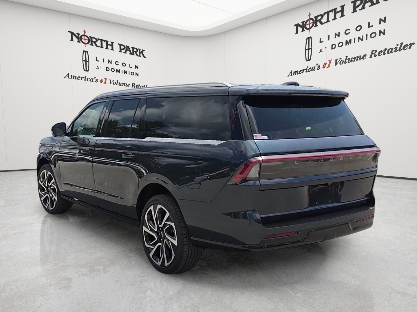 2026 Lincoln Navigator L Reserve