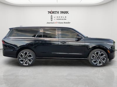 2026 Lincoln Navigator L Reserve