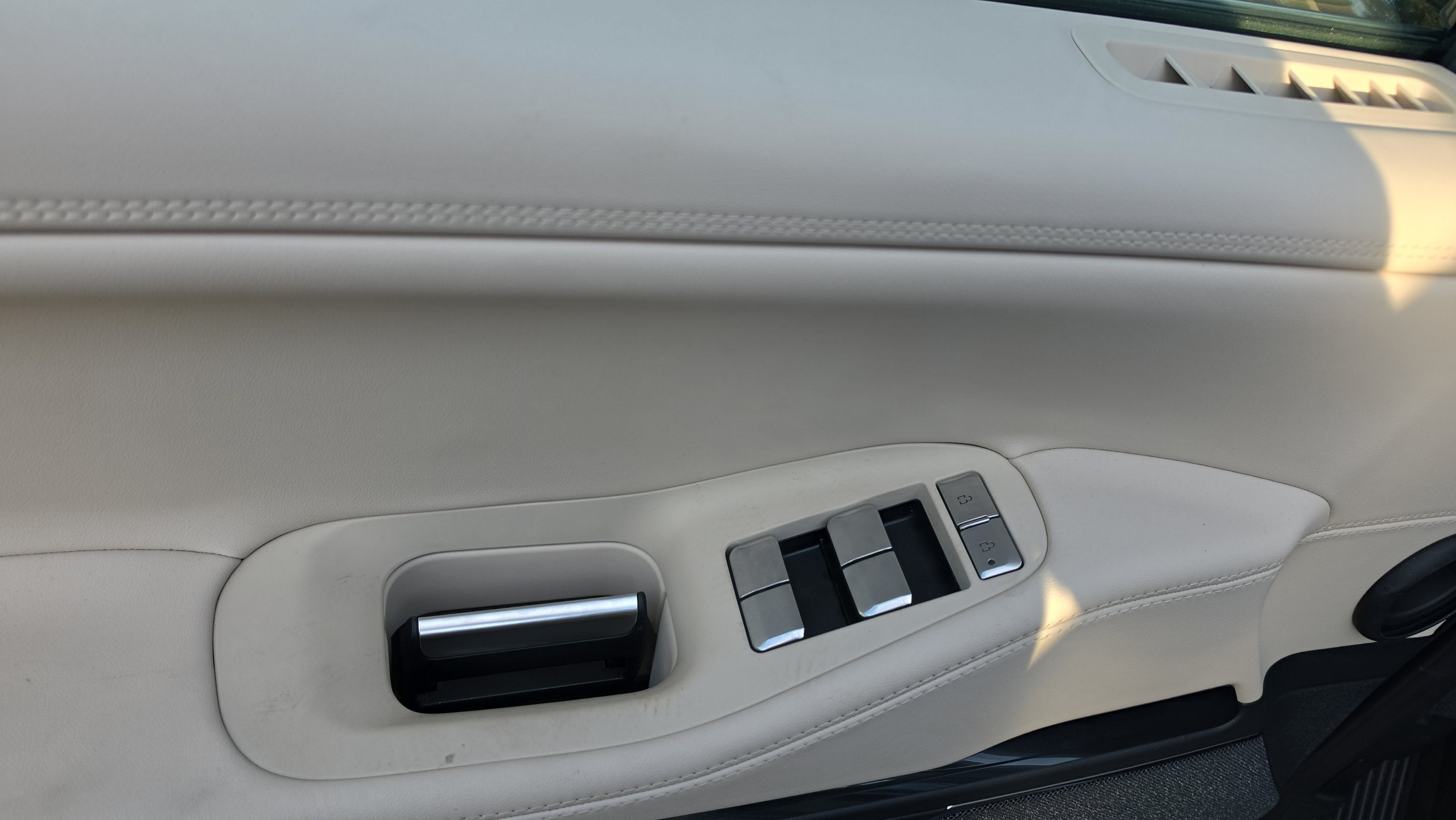 2027 Lincoln Navigator L Reserve