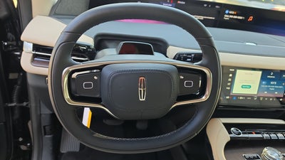 2027 Lincoln Navigator L Reserve