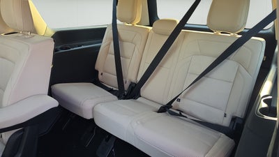 2027 Lincoln Navigator L Reserve