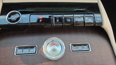 2027 Lincoln Navigator L Reserve