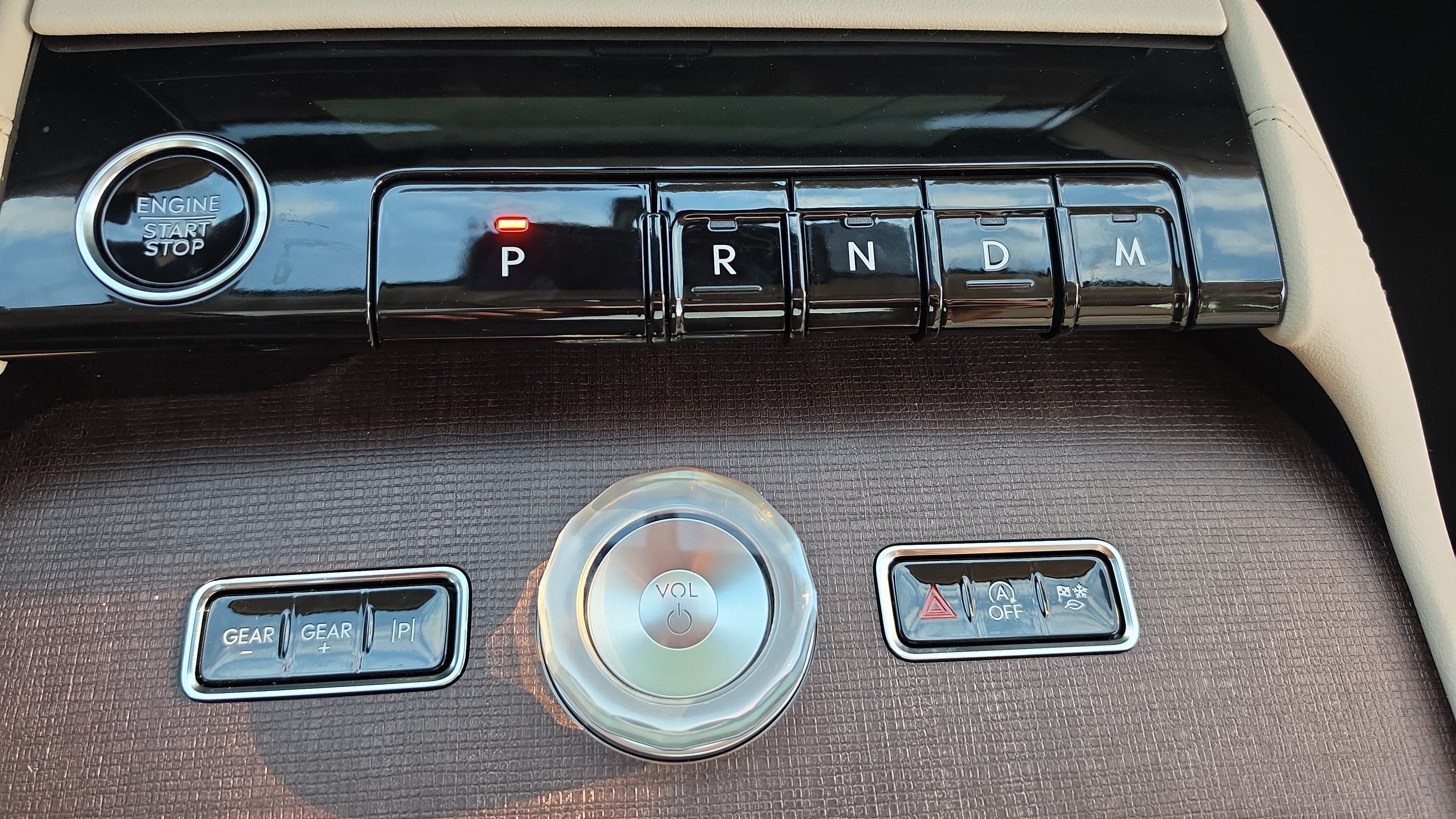 2027 Lincoln Navigator L Reserve