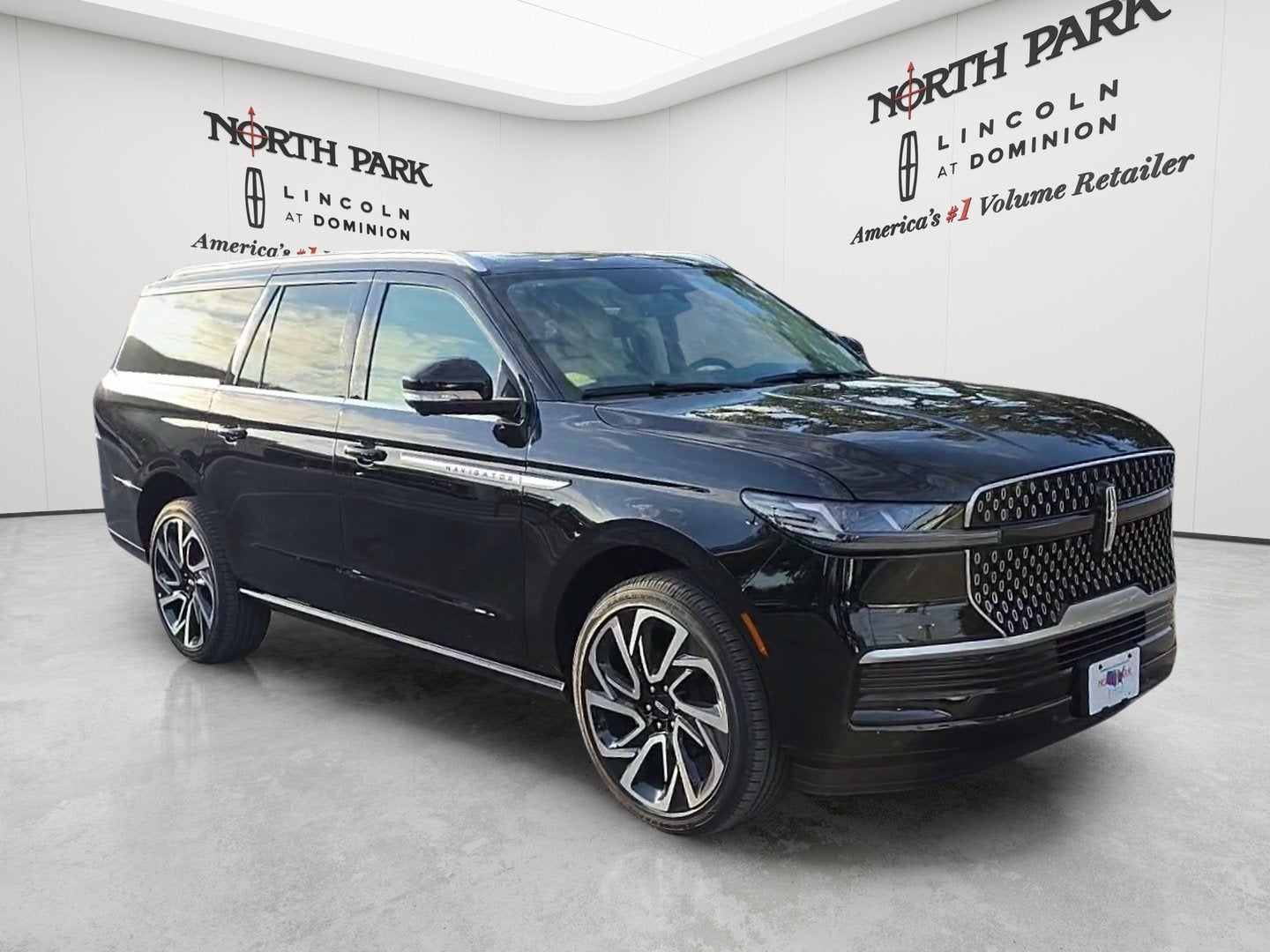 2027 Lincoln Navigator L Reserve