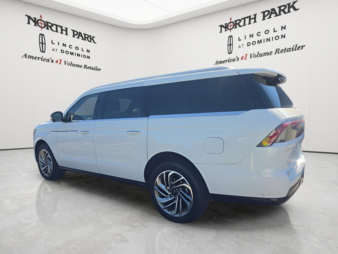 2025 Lincoln Navigator L Reserve