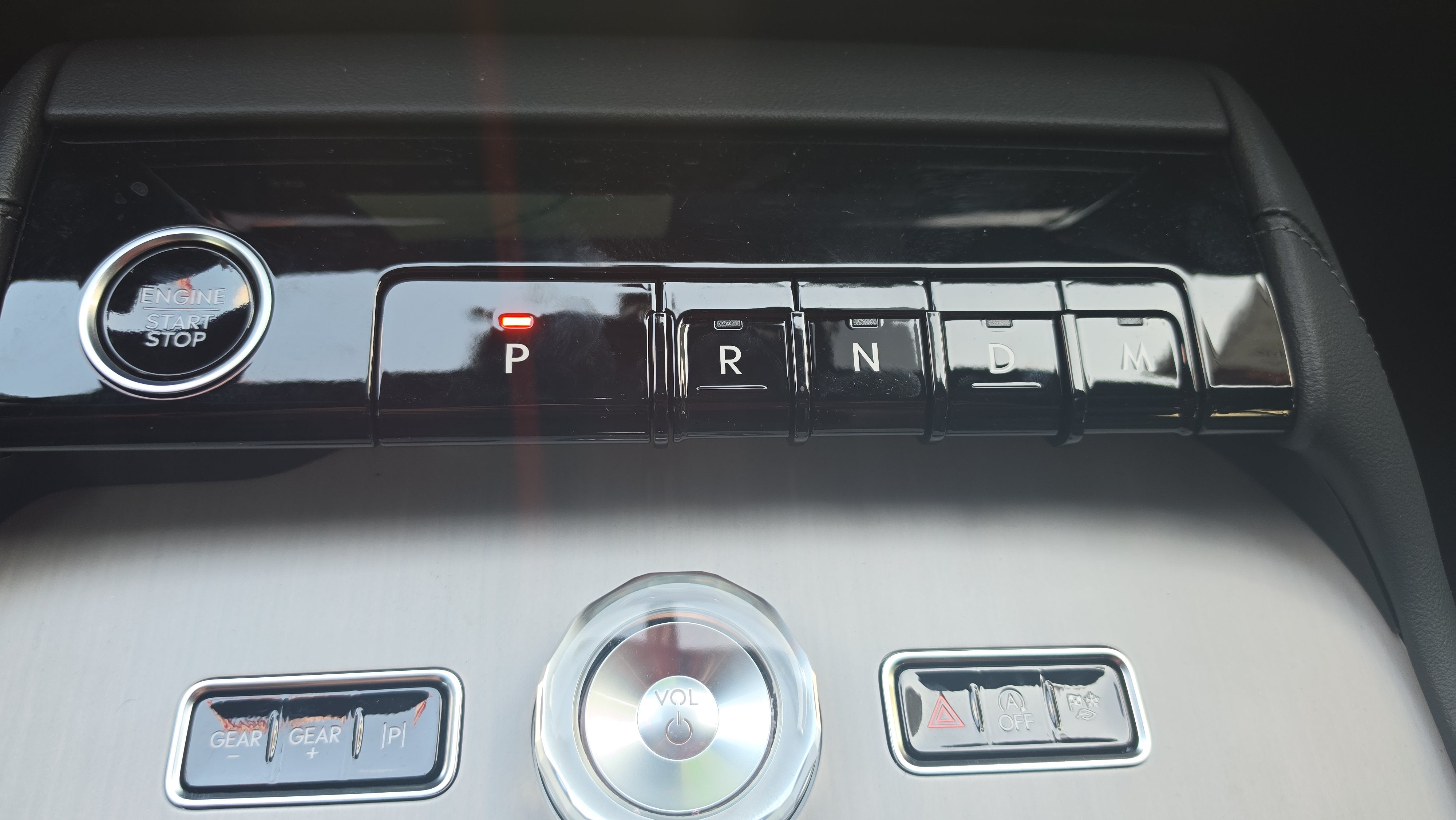 2027 Lincoln Navigator L Reserve