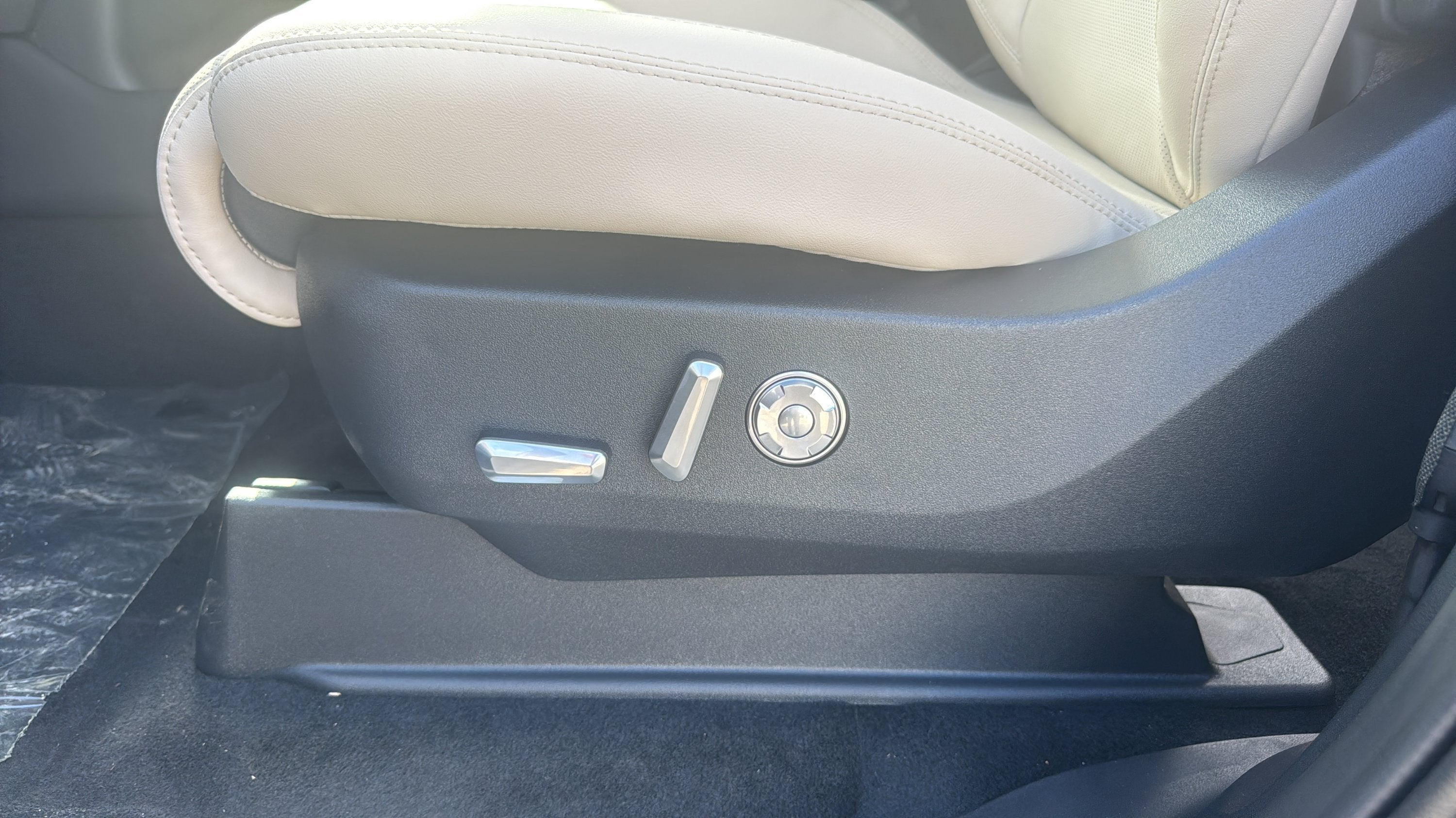 2027 Lincoln Navigator L Reserve