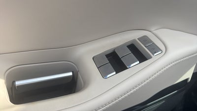 2027 Lincoln Navigator L Reserve