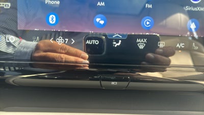 2027 Lincoln Navigator L Reserve
