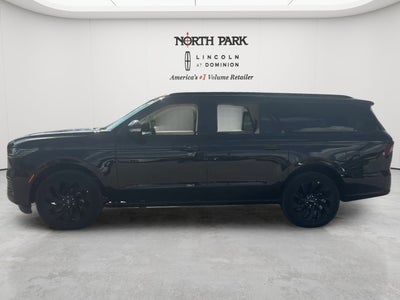 2027 Lincoln Navigator L Reserve