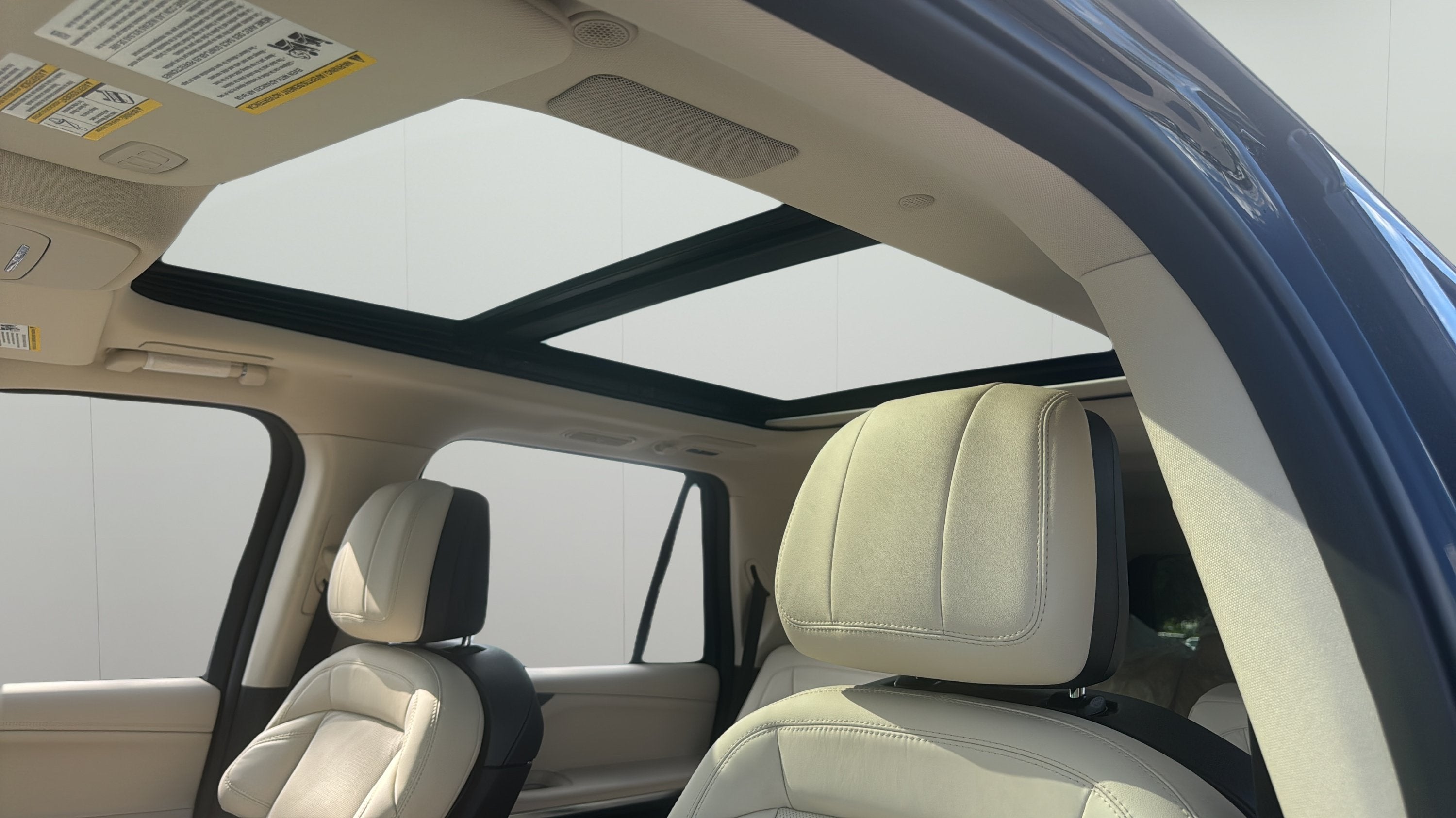 2027 Lincoln Navigator L Reserve