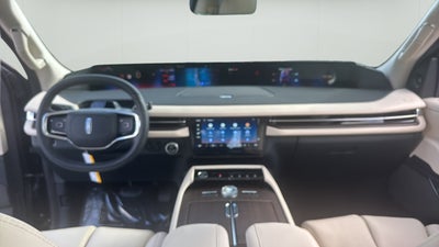 2027 Lincoln Navigator L Reserve
