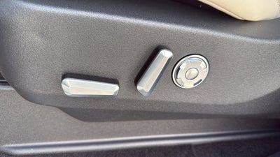 2027 Lincoln Navigator L Reserve