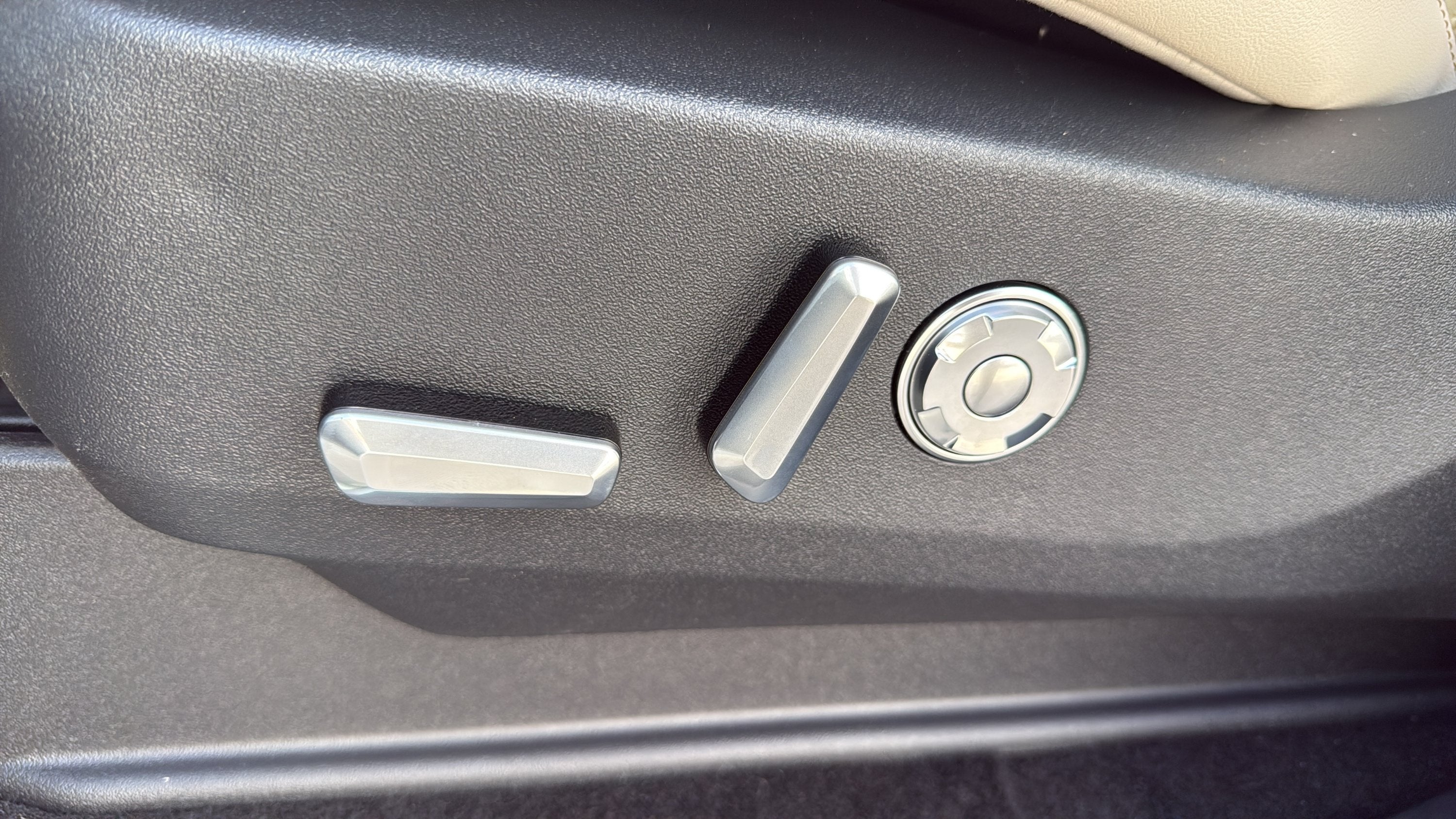 2027 Lincoln Navigator L Reserve