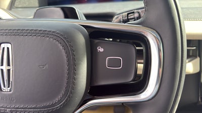 2027 Lincoln Navigator L Reserve