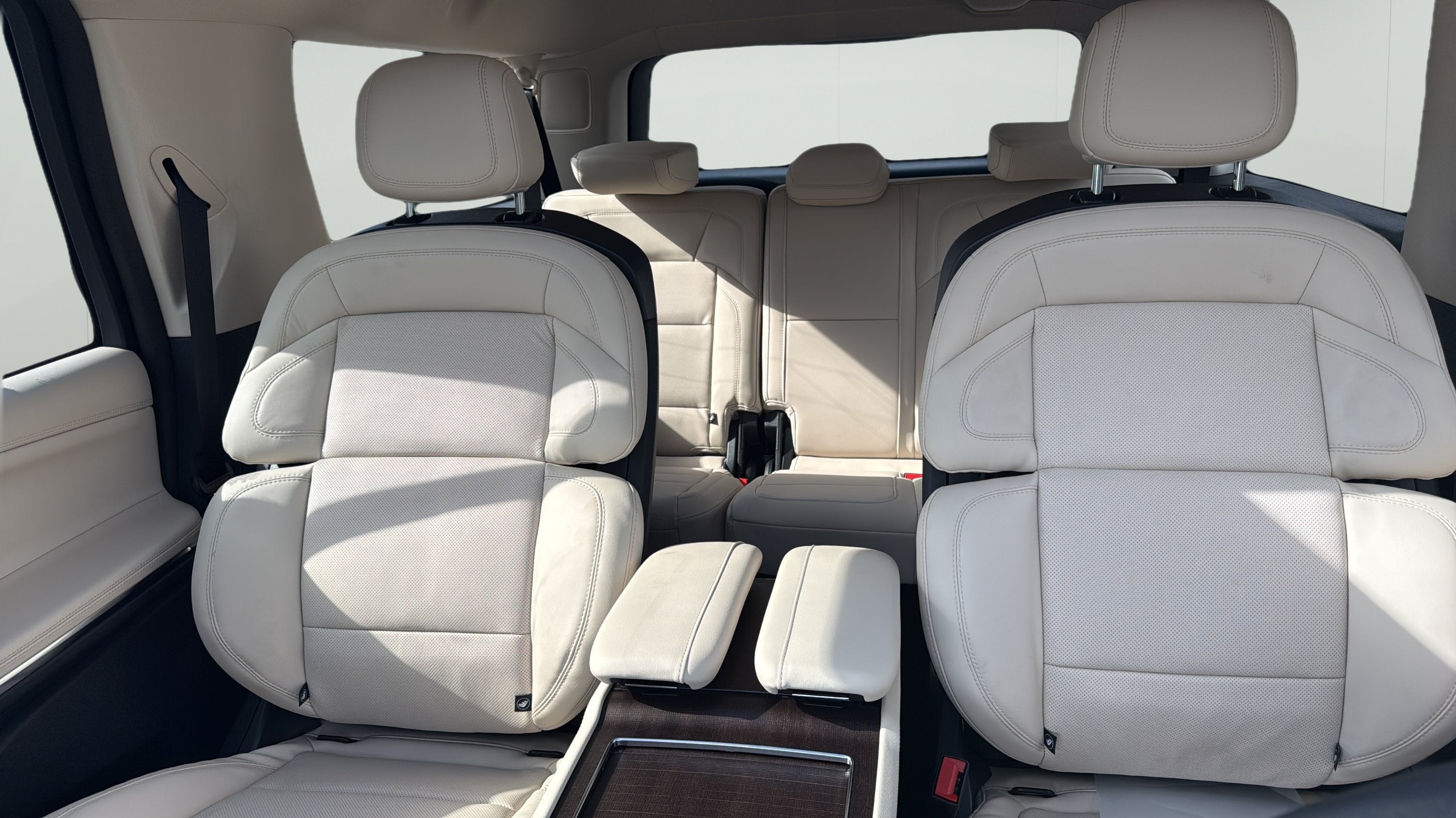 2027 Lincoln Navigator L Reserve