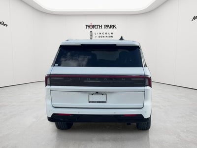 2027 Lincoln Navigator L Reserve