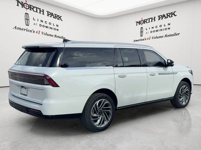 2027 Lincoln Navigator L Reserve