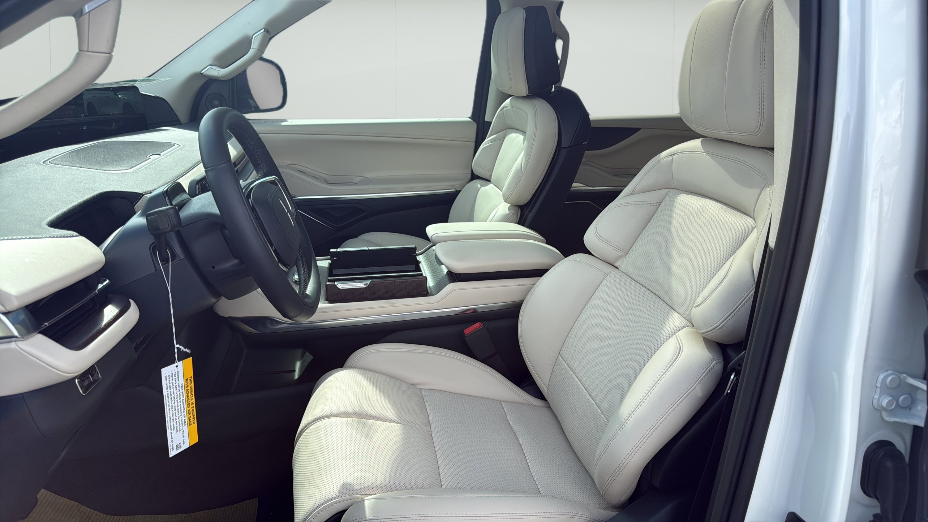 2027 Lincoln Navigator L Reserve