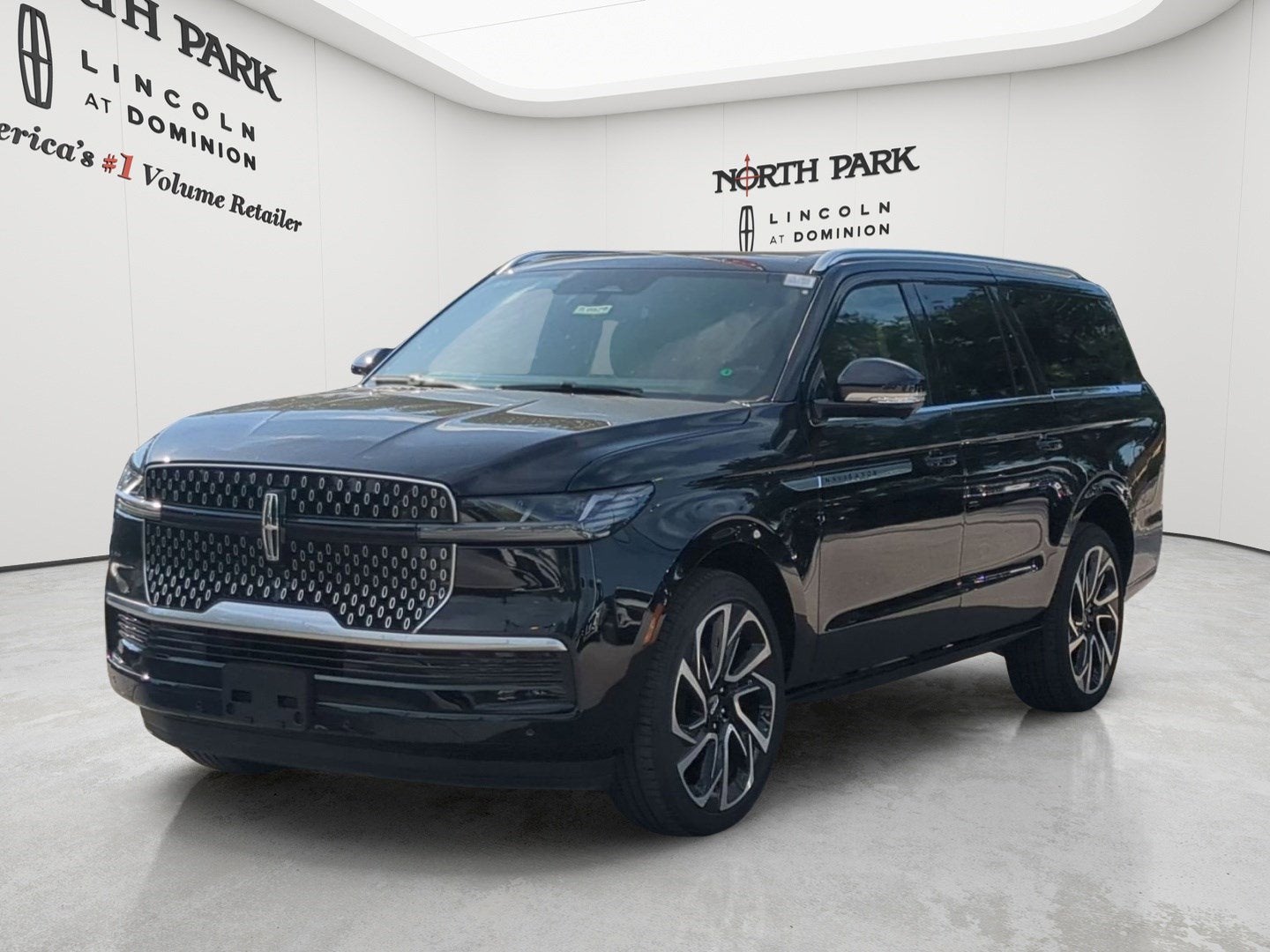 2026 Lincoln Navigator Reserve L 4WD's photo